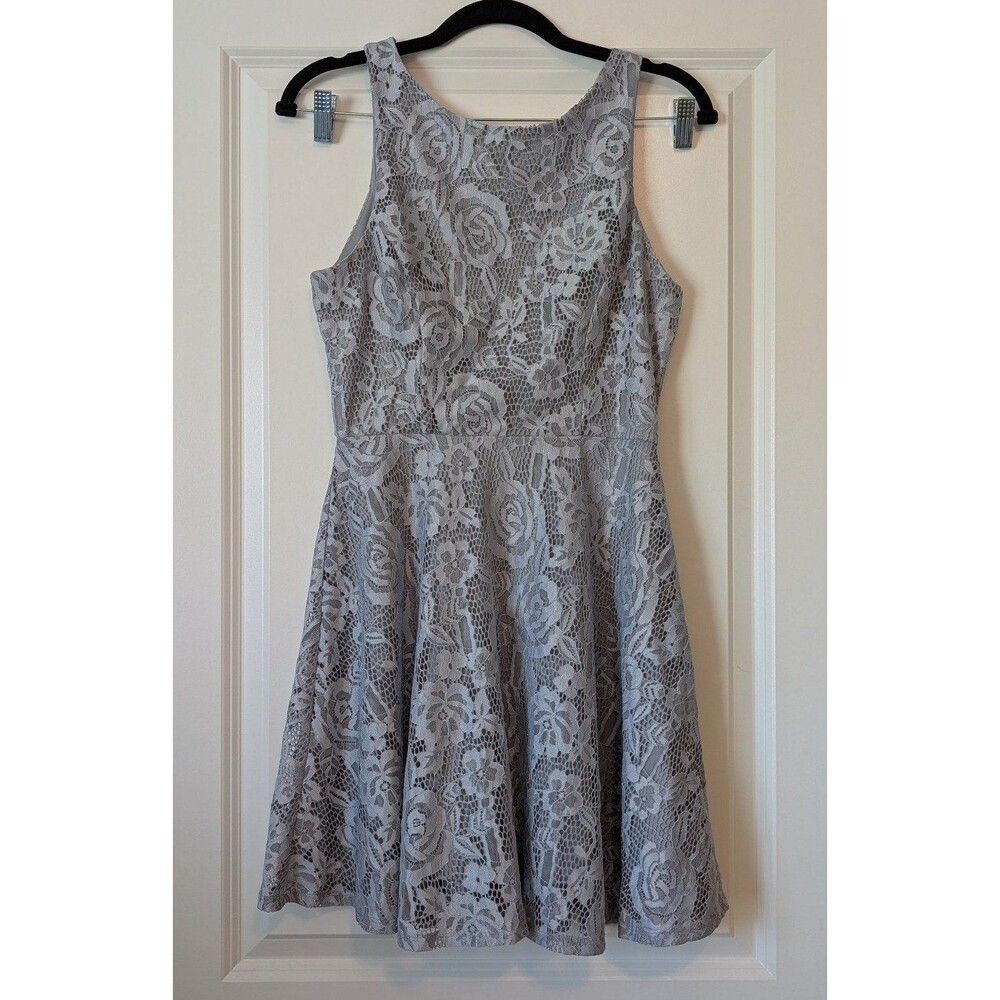 Speechless Size Medium Gray Floral Lace Cocktail Homecoming Fit Flare Mini Dress